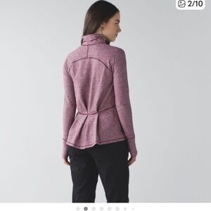 Lululemon warm your core long sleeve mock neck top. RARE!  Size 8. EUC